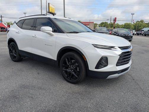 Iridescent Pearl Tricoat 2022 Chevrolet Blazer 3LT