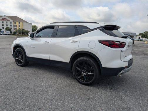 Iridescent Pearl Tricoat 2022 Chevrolet Blazer 3LT