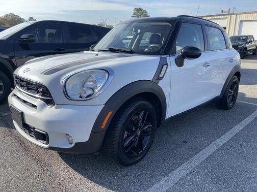 2015 MINI Countryman Cooper S