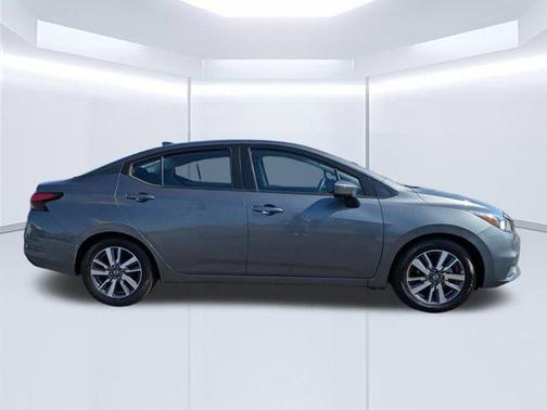 2020 Nissan Versa 1.6 SV