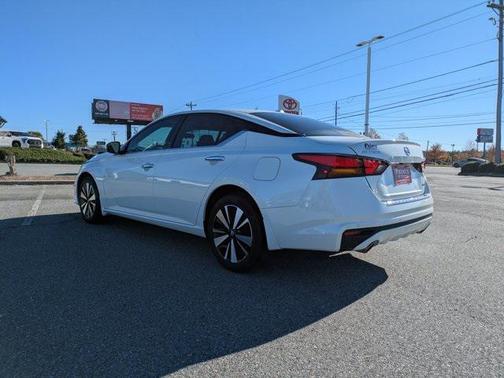 2022 Nissan Altima 2.5 SL