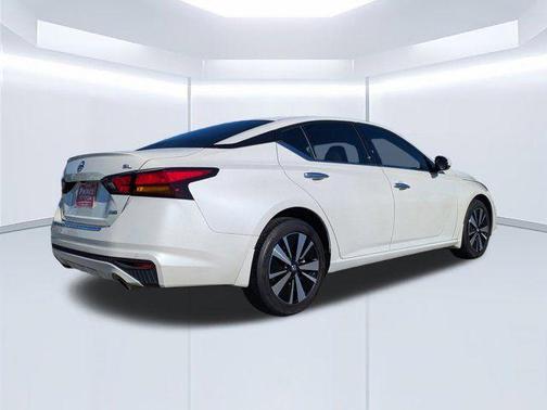 2022 Nissan Altima 2.5 SL