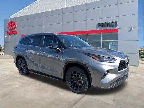 Heavy Metal 2026 Toyota Highlander XLE