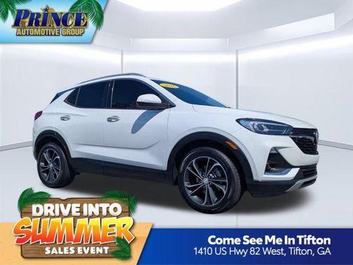 Summit White 2021 Buick Encore GX Essence