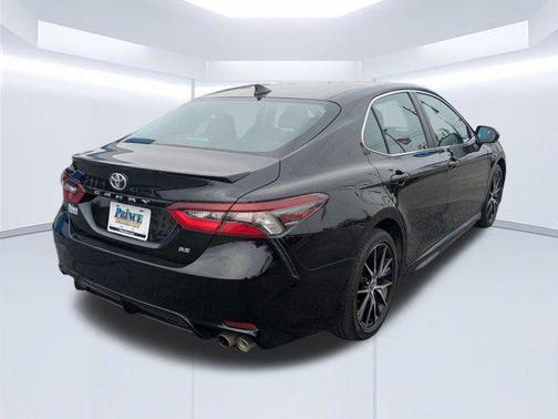 Midnight Black Metallic 2023 Toyota Camry SE