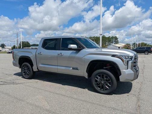2025 Toyota Tundra Hybrid Platinum