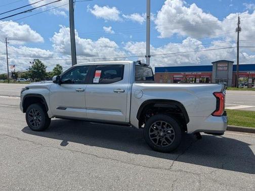 2025 Toyota Tundra Hybrid Platinum