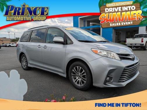 2020 Toyota Sienna XLE