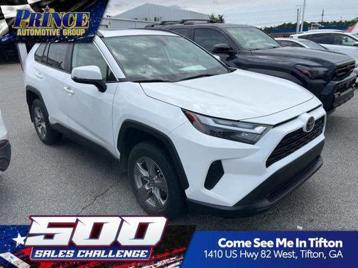 Ice Cap 2024 Toyota RAV4 XLE