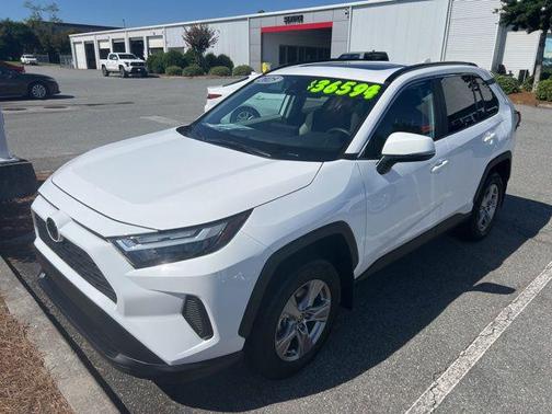 Ice 2025 Toyota RAV4 XLE