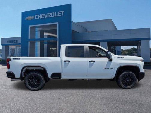 Summit White 2026 Chevrolet Silverado 2500 LT