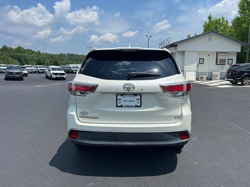 2014 Toyota Highlander LE Plus