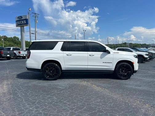 2023 Chevrolet Suburban High Country