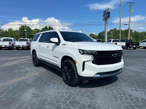 2023 Chevrolet Suburban High Country