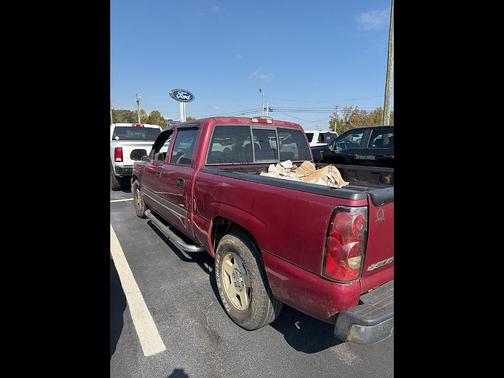 2005 Chevrolet Silverado 1500 LS Crew Cab