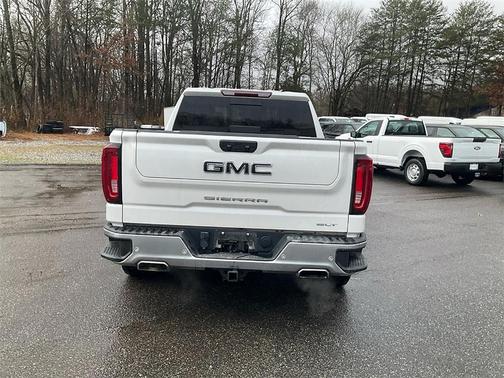 2022 GMC Sierra 1500 SLT