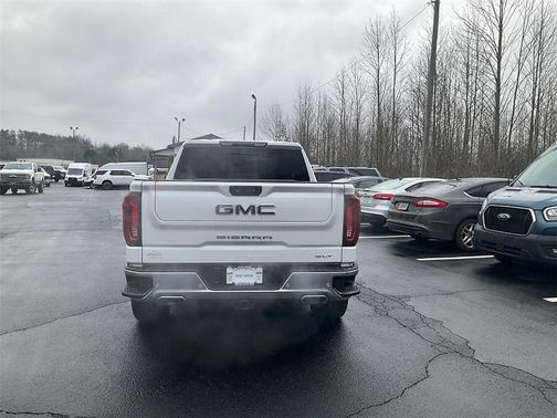 2022 GMC Sierra 1500 SLT