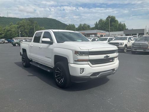 Summit White 2017 Chevrolet Silverado 1500 LT