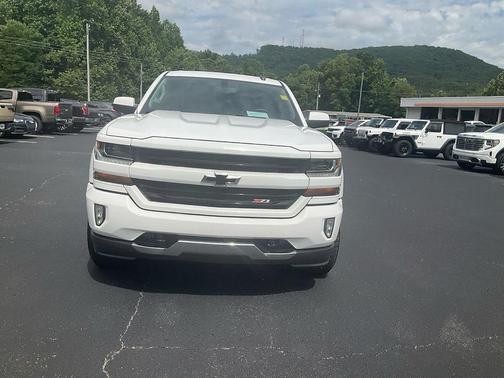 Summit White 2017 Chevrolet Silverado 1500 LT
