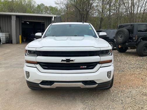Summit White 2017 Chevrolet Silverado 1500 LT