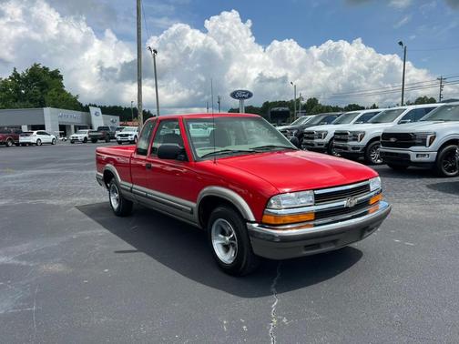 1999 Chevrolet S-10 LS Extended Cab