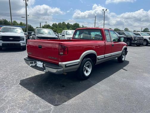 1999 Chevrolet S-10 LS Extended Cab