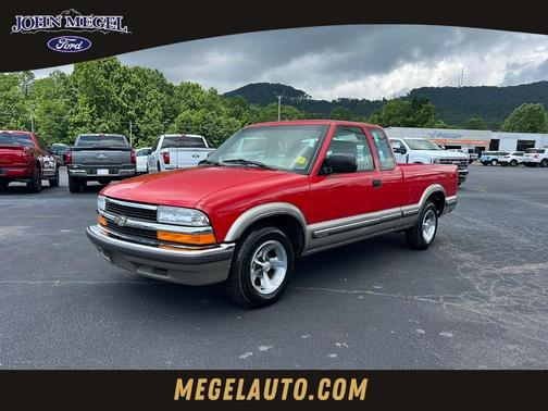 1999 Chevrolet S-10 LS Extended Cab