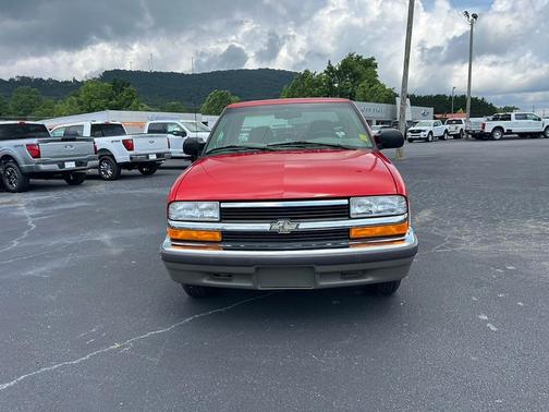 1999 Chevrolet S-10 LS Extended Cab