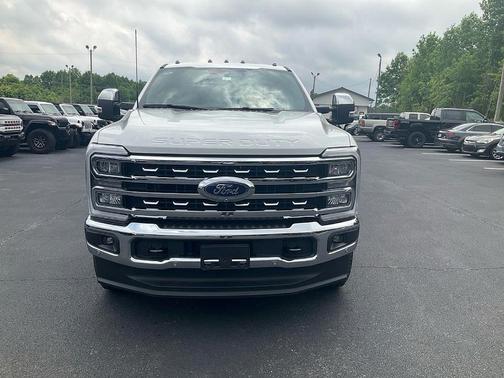White 2026 Ford F-350 Lariat Super Duty