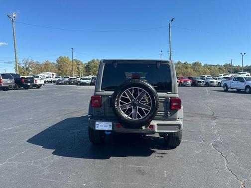 2022 Jeep Wrangler Unlimited 4xe Sahara