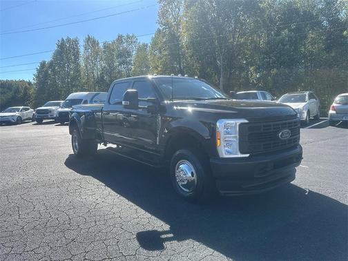 2023 Ford F-350 XL