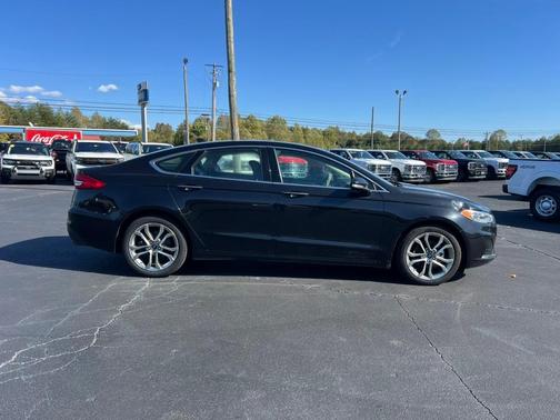 2019 Ford Fusion SEL