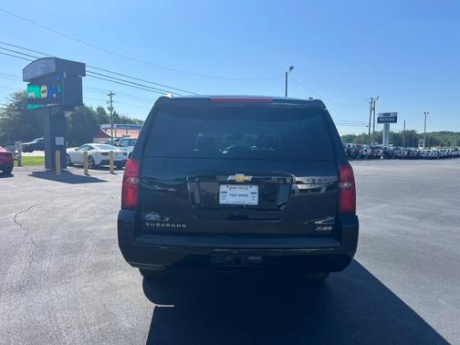 2017 Chevrolet Suburban LT