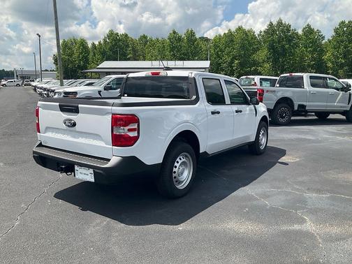 Oxford White 2026 Ford Maverick XL