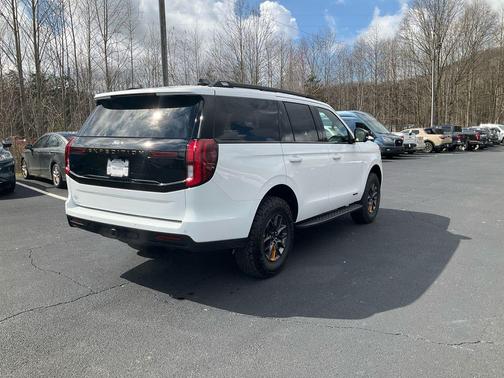 PYZ 2026 Ford Expedition Tremor