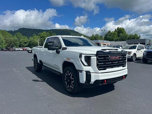 2025 GMC Sierra 2500 AT4