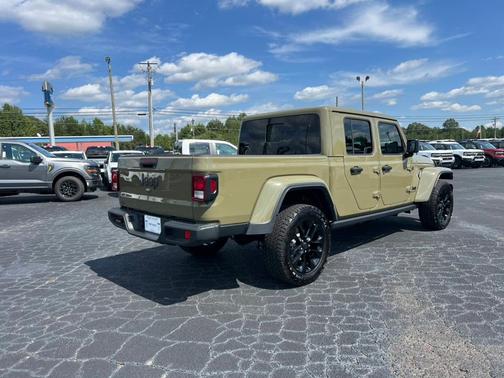 2025 Jeep Gladiator Sport