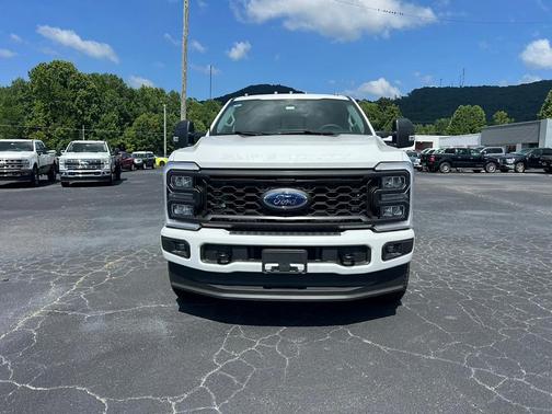 2025 Ford F-250 XL