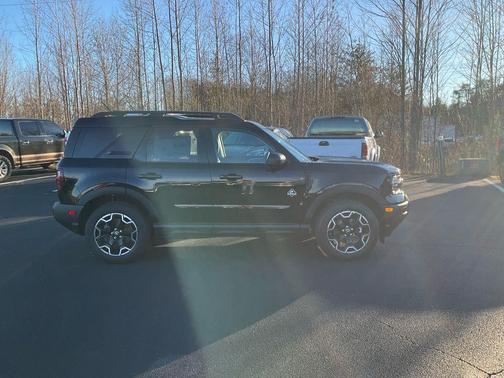Shadow Black 2025 Ford Bronco Sport Outer Banks