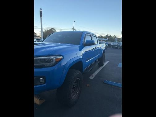 2020 Toyota Tacoma TRD Sport