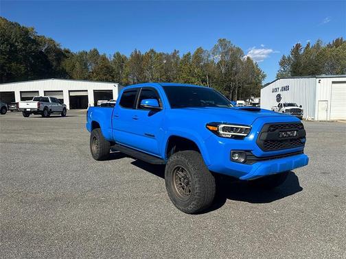 2020 Toyota Tacoma TRD Sport