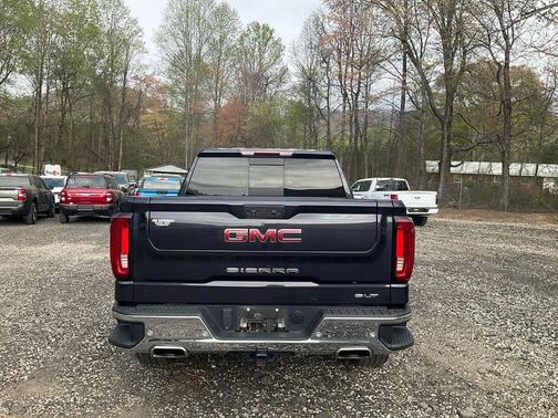 2022 GMC Sierra 1500 SLT