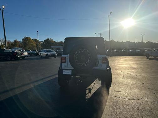 2022 Jeep Wrangler Unlimited Sport