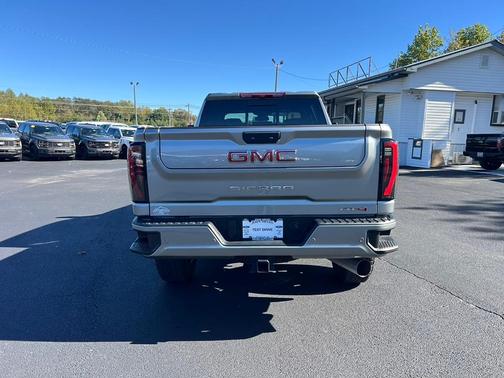 2024 GMC Sierra 2500 AT4