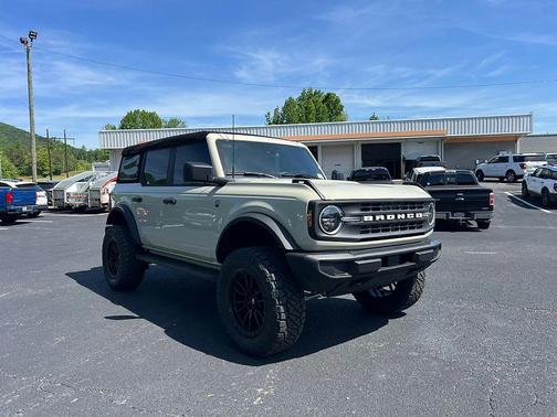 Beige 2026 Ford Bronco Big Bend