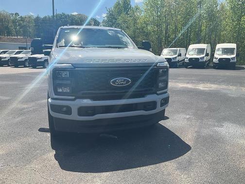 Avalanche 2026 Ford F-250 XL
