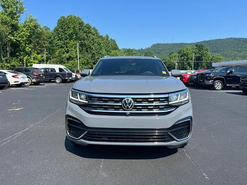 2022 Volkswagen Atlas Cross Sport 3.6L V6 SEL Premium R-Line