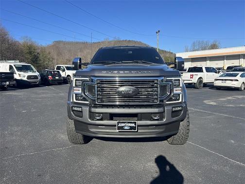 2022 Ford F-450 Platinum