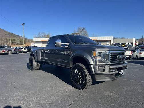2022 Ford F-450 Platinum