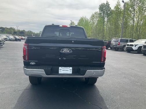 Black Metallic 2026 Ford F-150 Lariat